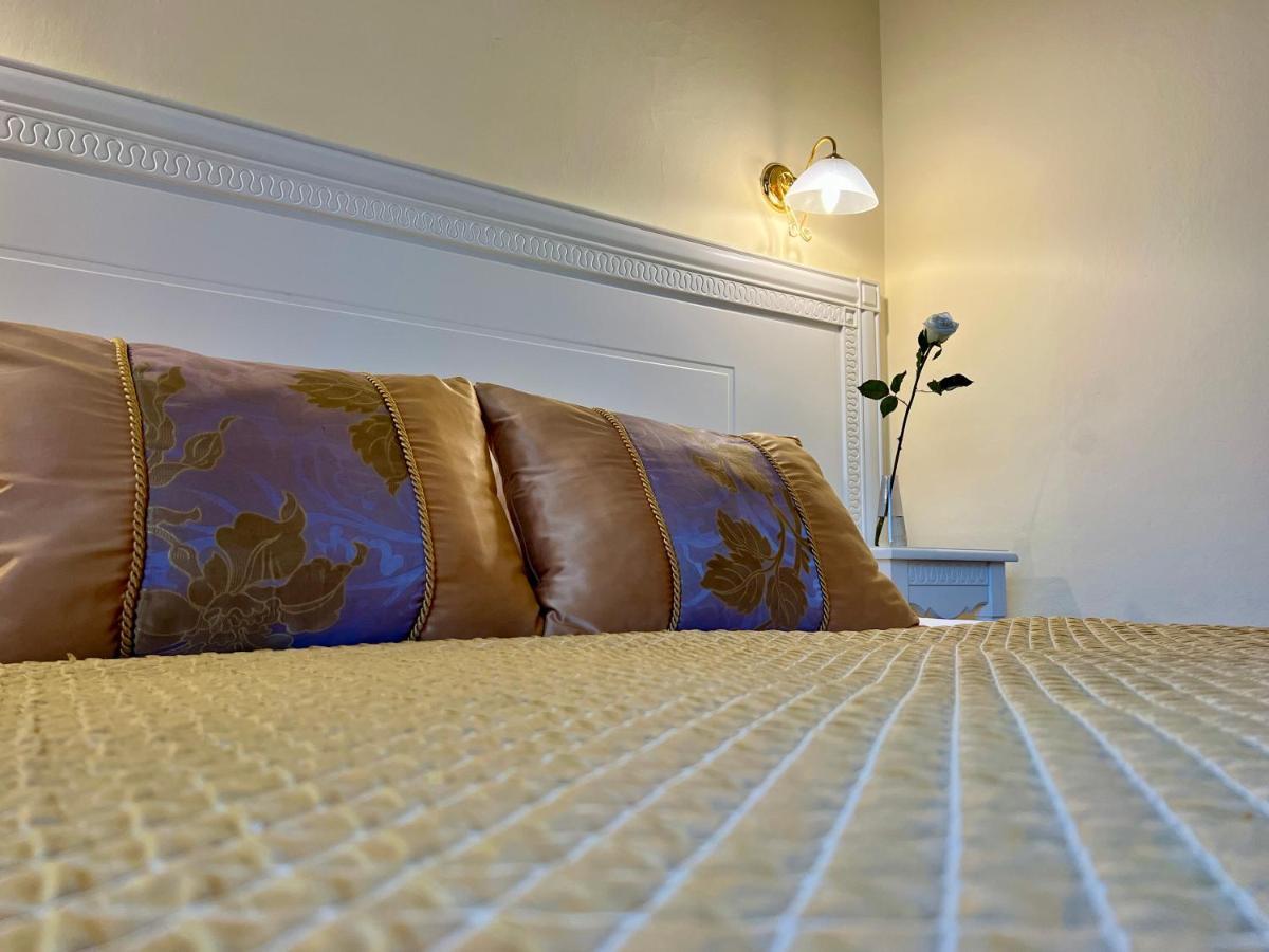 Hotel Zlaty Sloup à Karlovy Vary Extérieur photo