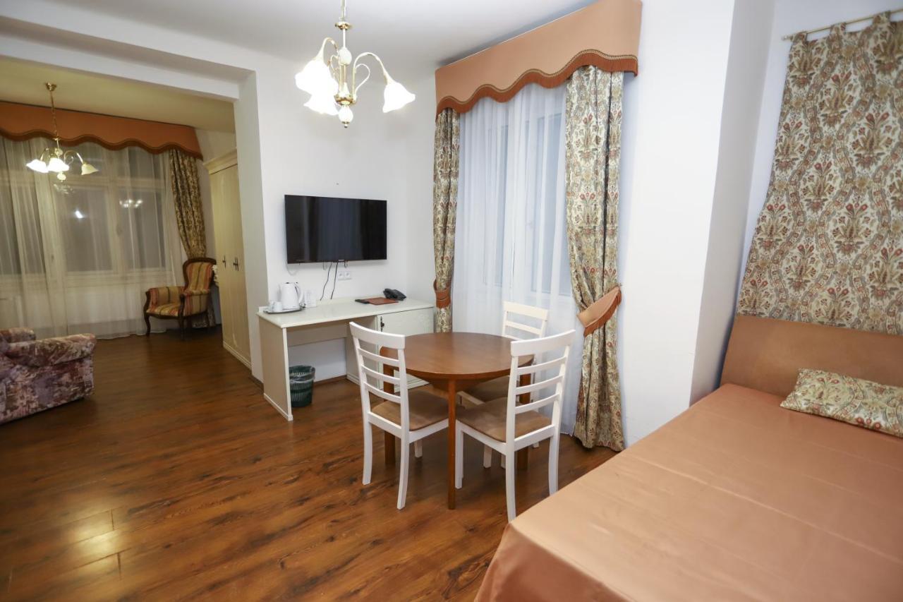 Hotel Zlaty Sloup à Karlovy Vary Extérieur photo