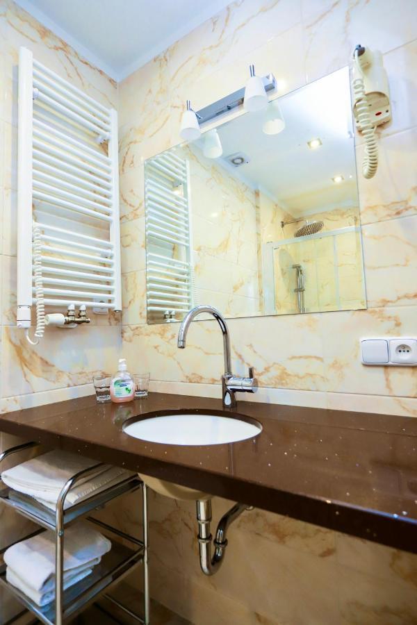 Hotel Zlaty Sloup à Karlovy Vary Extérieur photo