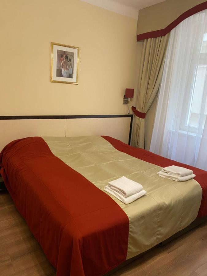 Hotel Zlaty Sloup à Karlovy Vary Extérieur photo