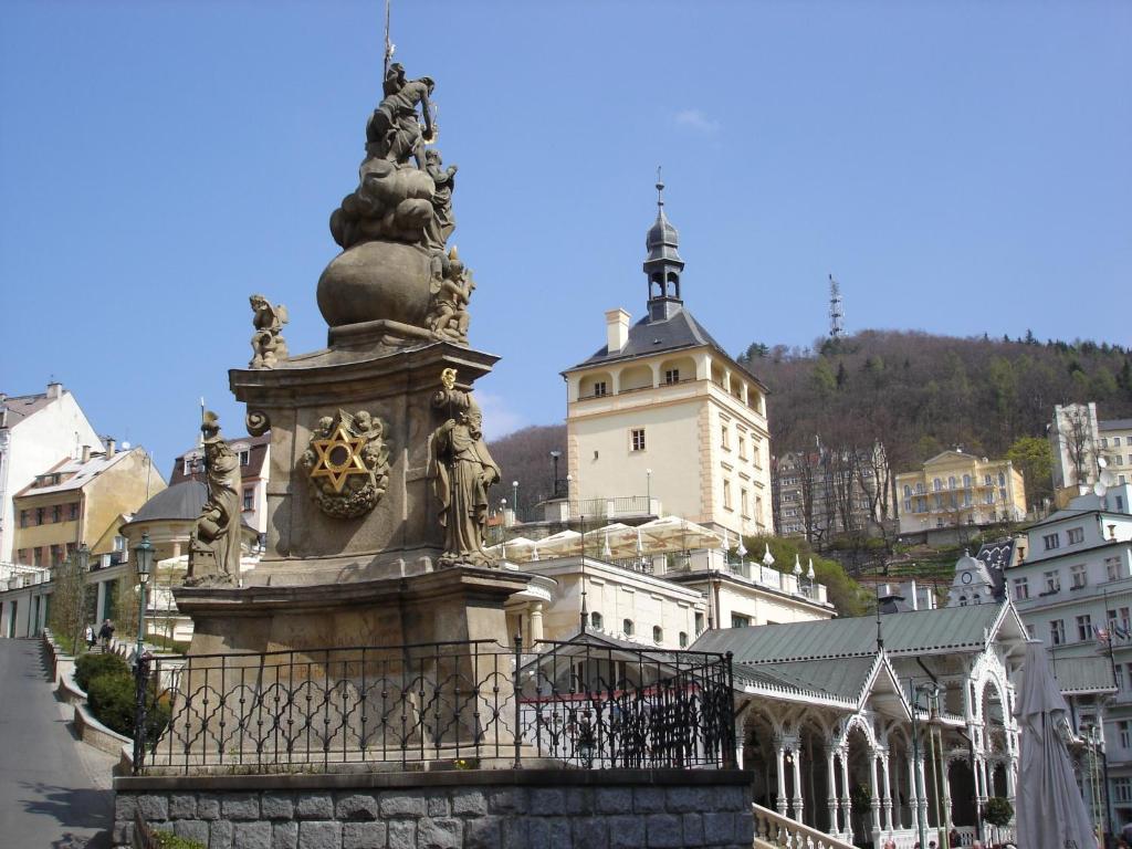 Hotel Zlaty Sloup à Karlovy Vary Extérieur photo
