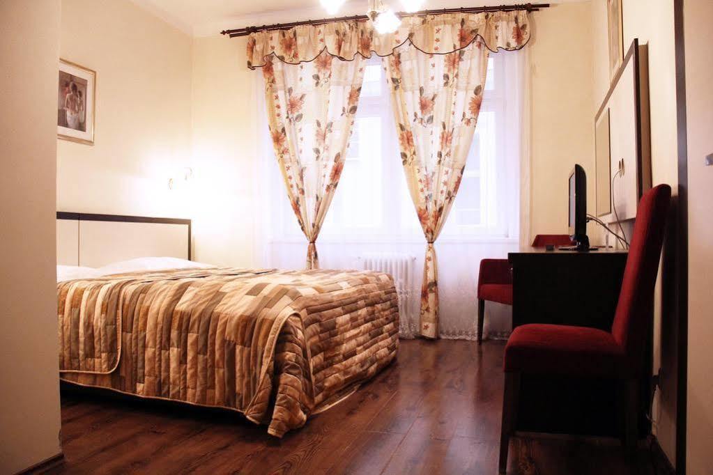 Hotel Zlaty Sloup à Karlovy Vary Extérieur photo